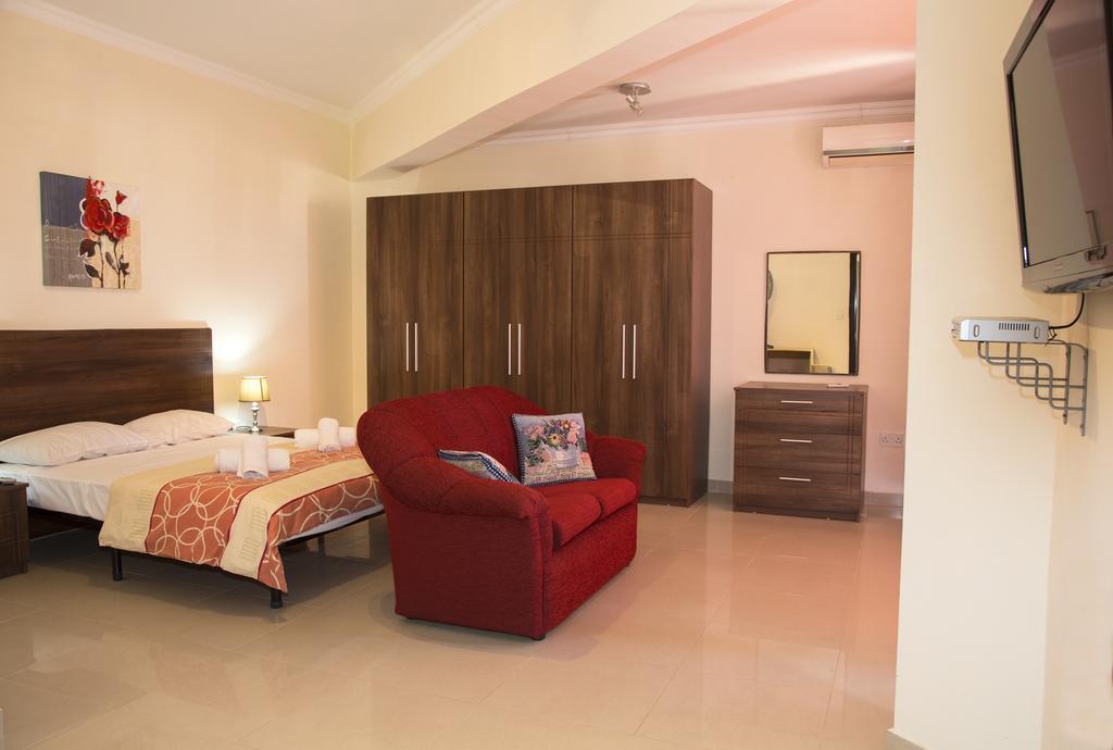Belmont Court Apartments Qawra Zewnętrze zdjęcie