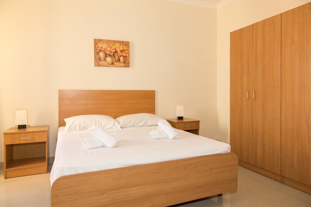 Belmont Court Apartments Qawra Zewnętrze zdjęcie