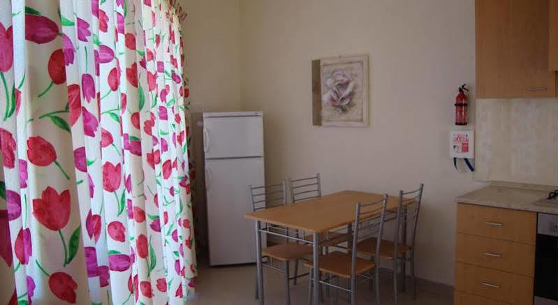 Belmont Court Apartments Qawra Zewnętrze zdjęcie